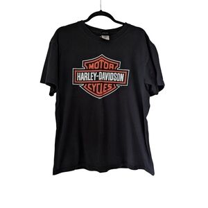 Harley-Davidson Victoria BC - Black and Red Men's Tee - L